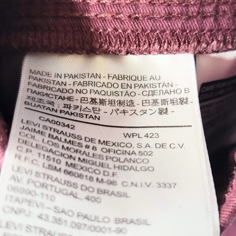 Levi's Women's Burgundy Elastic Waist Jeggings Size 14M - Picture 6 of 12